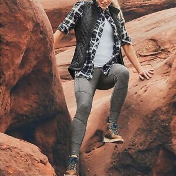 ATHLETA grey excursion legging - Picture 4 of 14